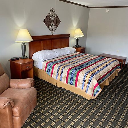 Bedford Inn 엘크시티 외부 사진