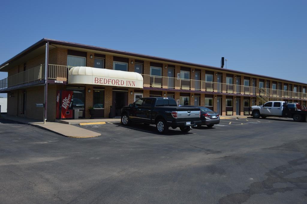 Bedford Inn 엘크시티 외부 사진