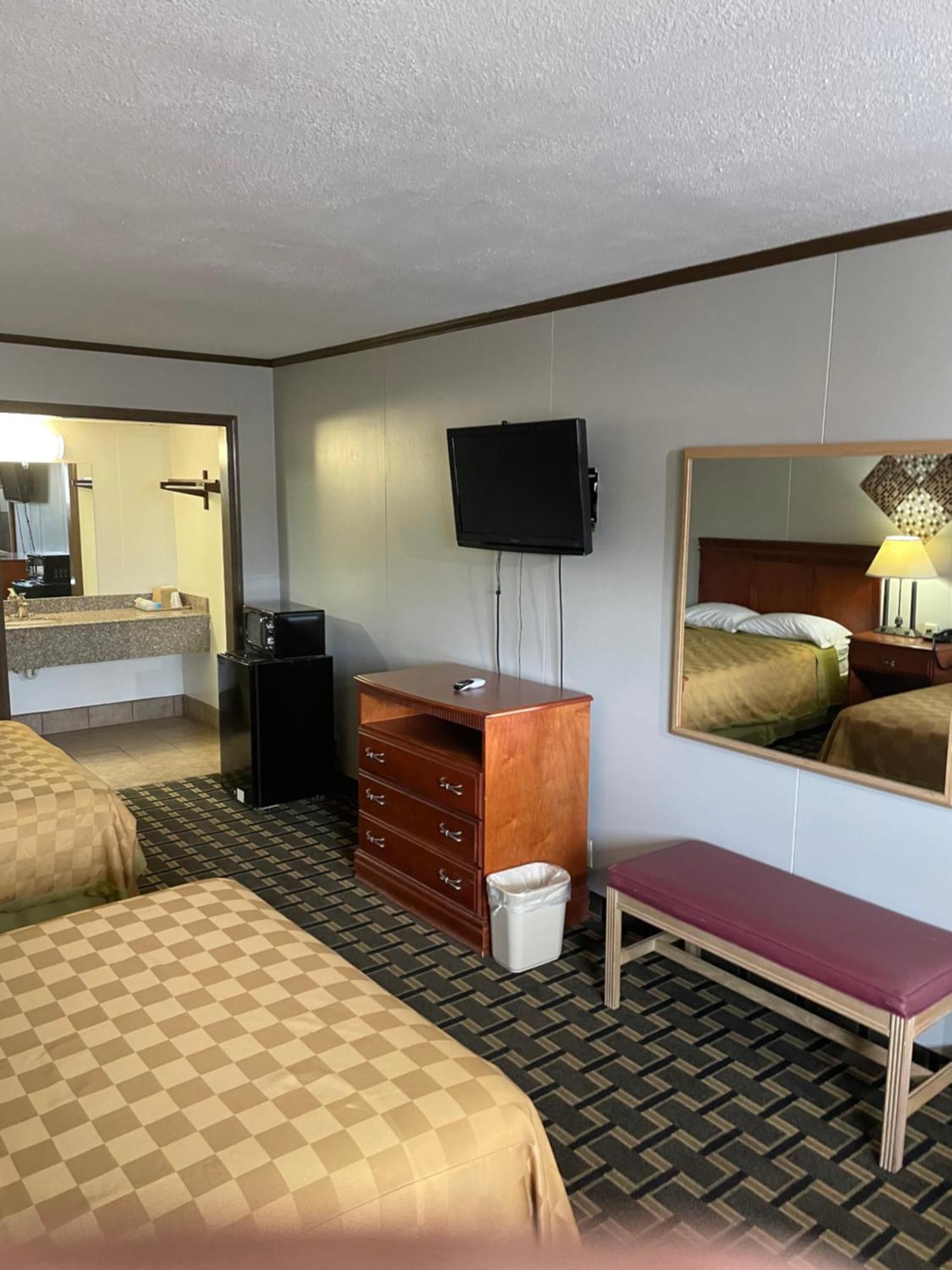 Bedford Inn 엘크시티 외부 사진